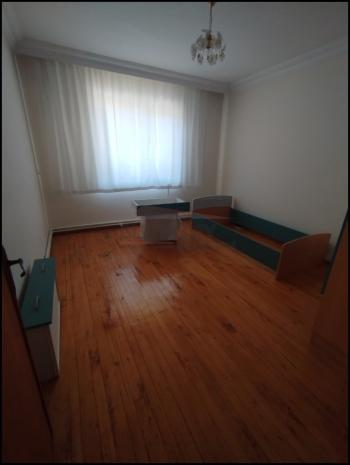 GÜVENAY - ÇORUM YAVRUTURNA MAHALLESİ 3+1 SATILIK DAİRE