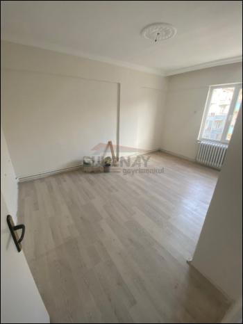 GÜVENAY - ÇORUM MERKEZ RÜSTEM EREN PARKI KARŞISI KİRALIK 2+1 DAİRE