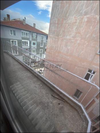 GÜVENAY - ÇORUM MERKEZ RÜSTEM EREN PARKI KARŞISI KİRALIK 2+1 DAİRE
