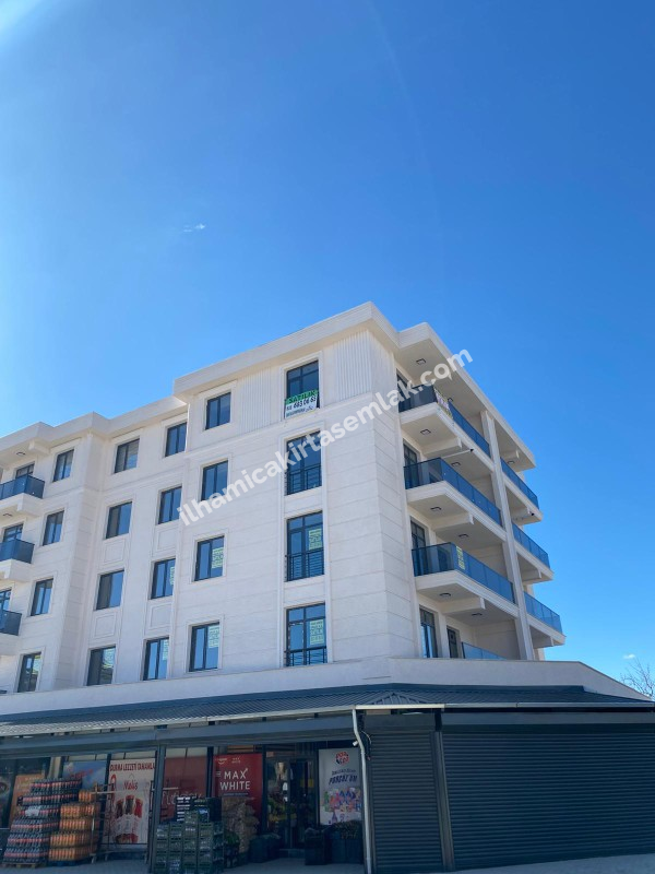 ŞEREFİYE MAHALLESİNDE SATILIK SIFIR GENİŞ 2+1 DAİRE