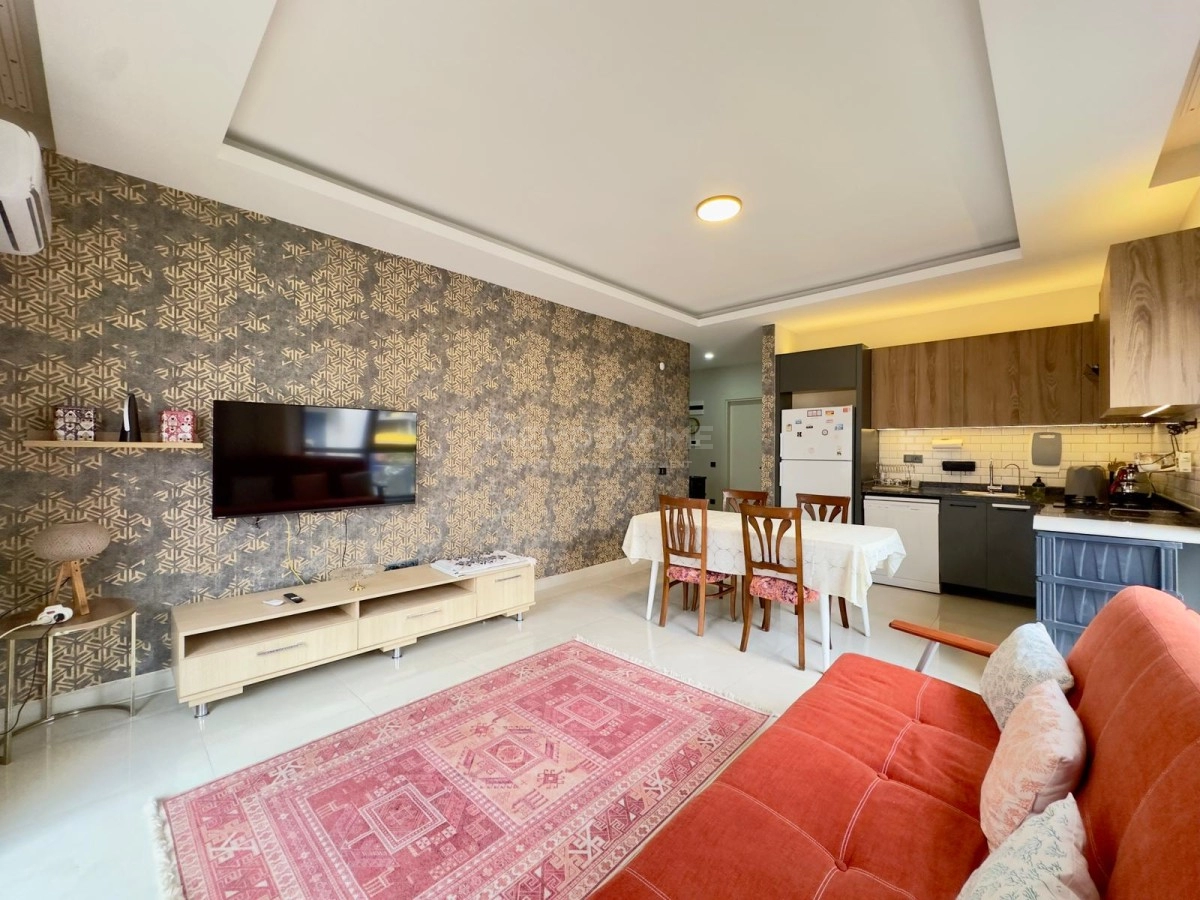 Gloria Residence Furnished 1+1 Apartment