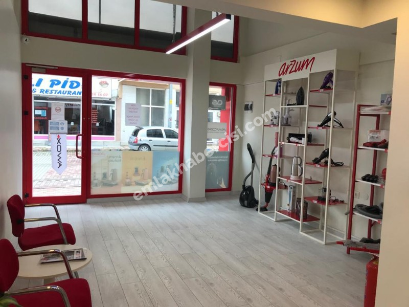 EMLAK HABERCİSİ 'NDEN GÜZELYALI MERKEZDE SATILIK TİCARİ DÜKKAN
