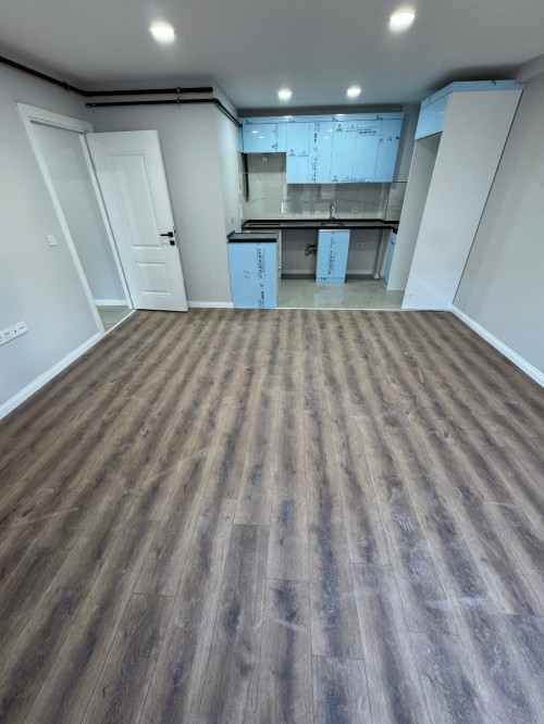 Binevler'de Metro'ya 1 Dk 2+1 Otoparklı Sıfır Satılık Daire