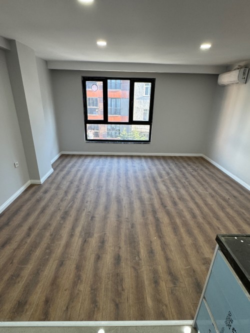 Binevler'de Metro'ya 1 Dk 2+1 Otoparklı Sıfır Satılık Daire