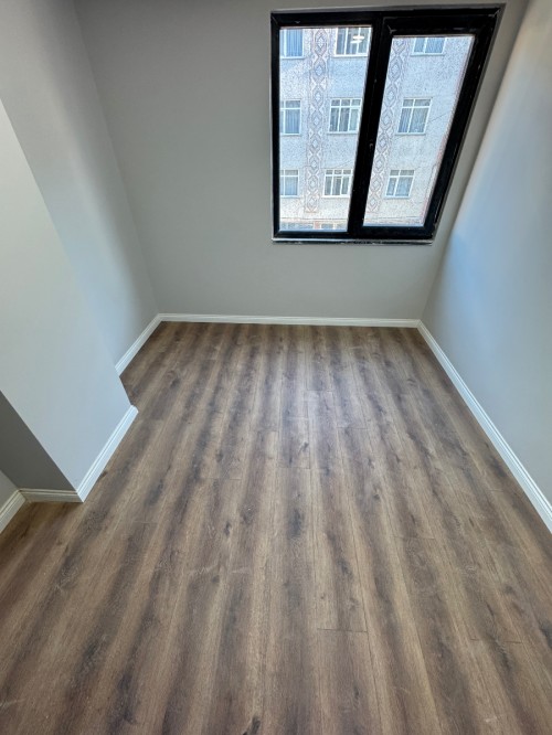 Binevler'de Metro'ya 1 Dk 2+1 Otoparklı Sıfır Satılık Daire