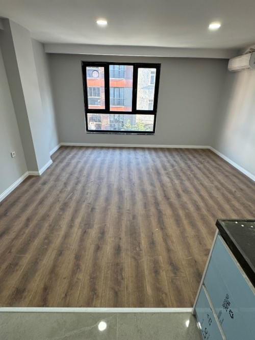 Binevler'de Metro'ya 1 Dk 2+1 Otoparklı Sıfır Satılık Daire