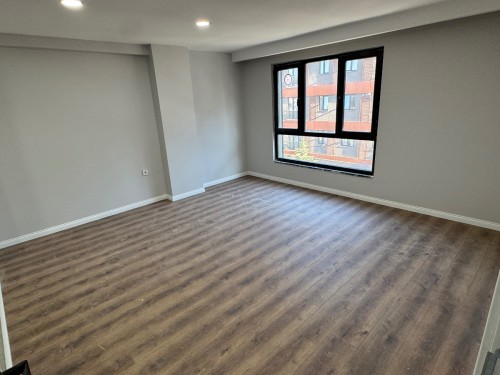 Binevler'de Metro'ya 1 Dk 2+1 Otoparklı Sıfır Satılık Daire