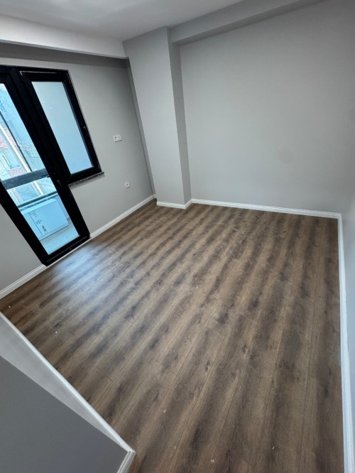 Binevler'de Metro'ya 1 Dk 2+1 Otoparklı Sıfır Satılık Daire