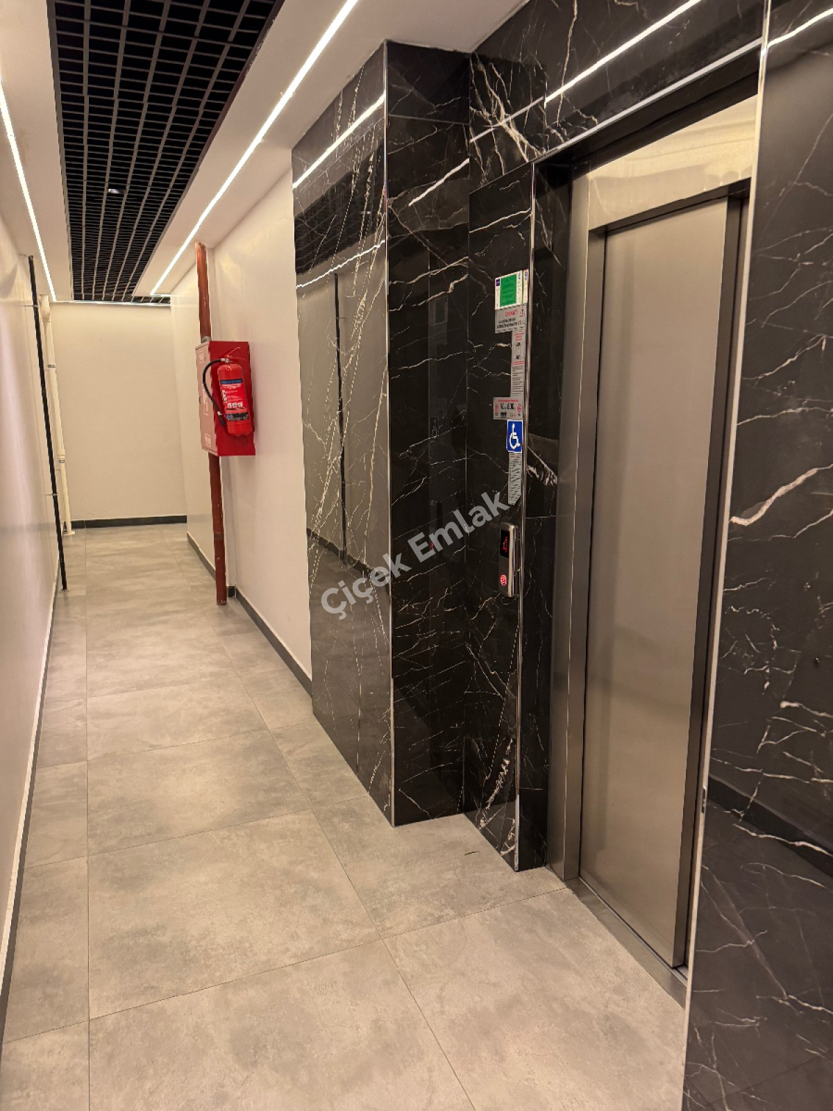 Akşemsettin Güvenlikli Site'de 2+1 Sıfır Satılık Daire