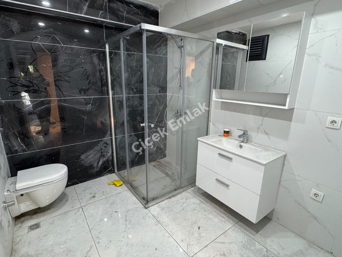 Akşemsettin Güvenlikli Site'de 2+1 Sıfır Satılık Daire