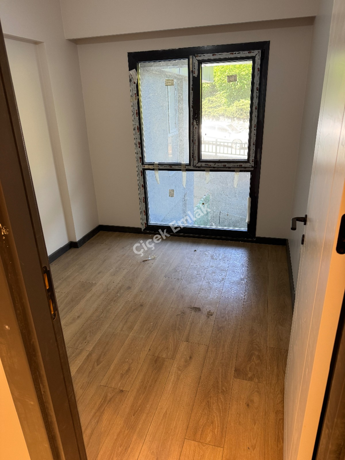 Akşemsettin Güvenlikli Site'de 2+1 Sıfır Satılık Daire