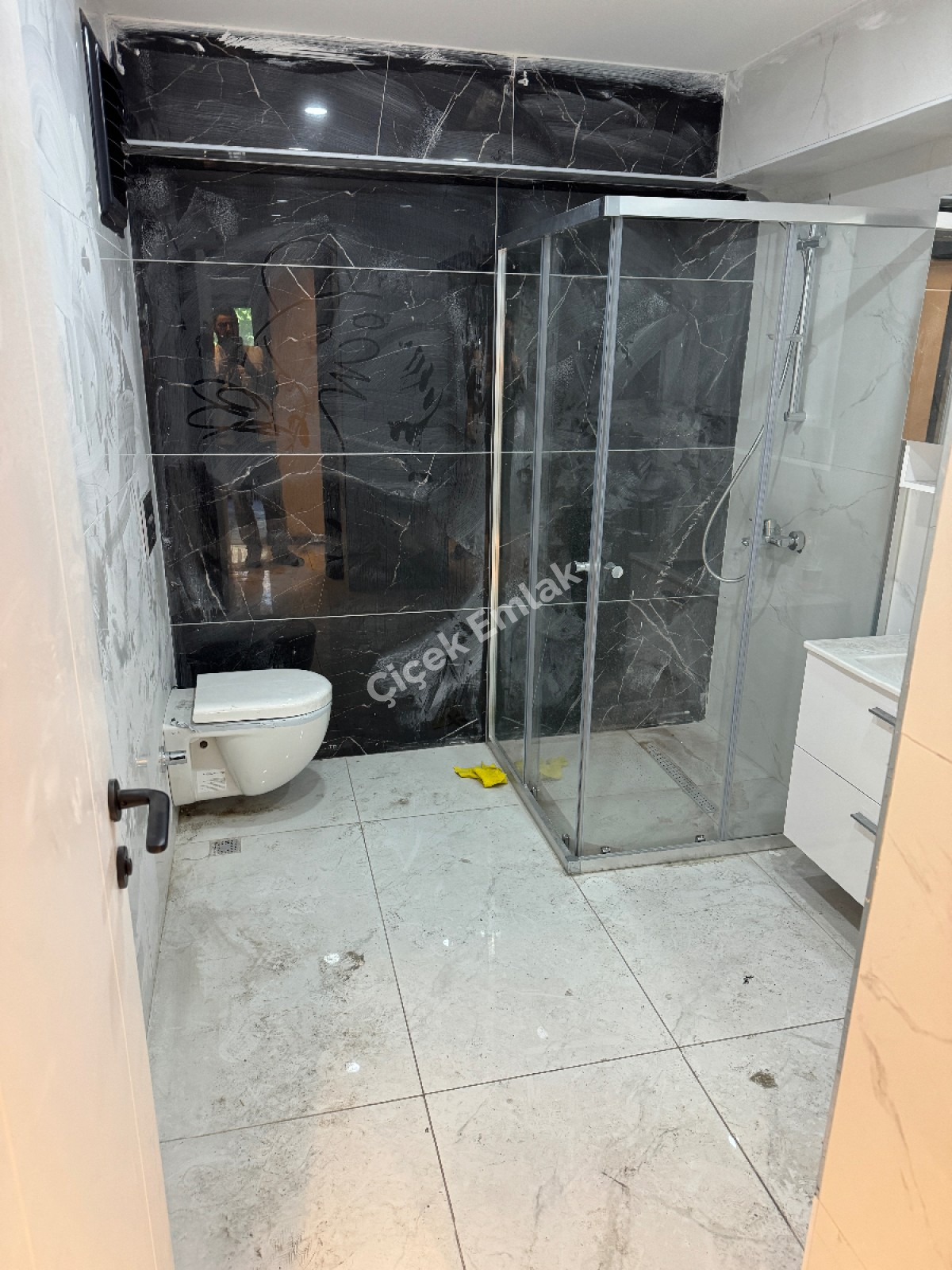 Akşemsettin Güvenlikli Site'de 2+1 Sıfır Satılık Daire