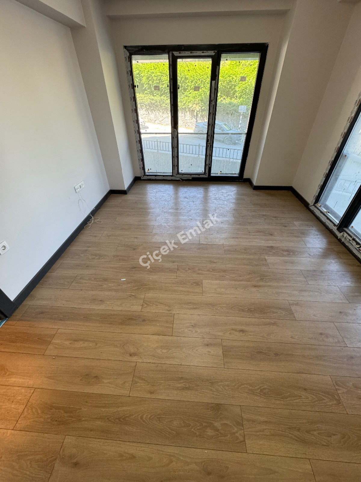 Akşemsettin Güvenlikli Site'de 2+1 Sıfır Satılık Daire