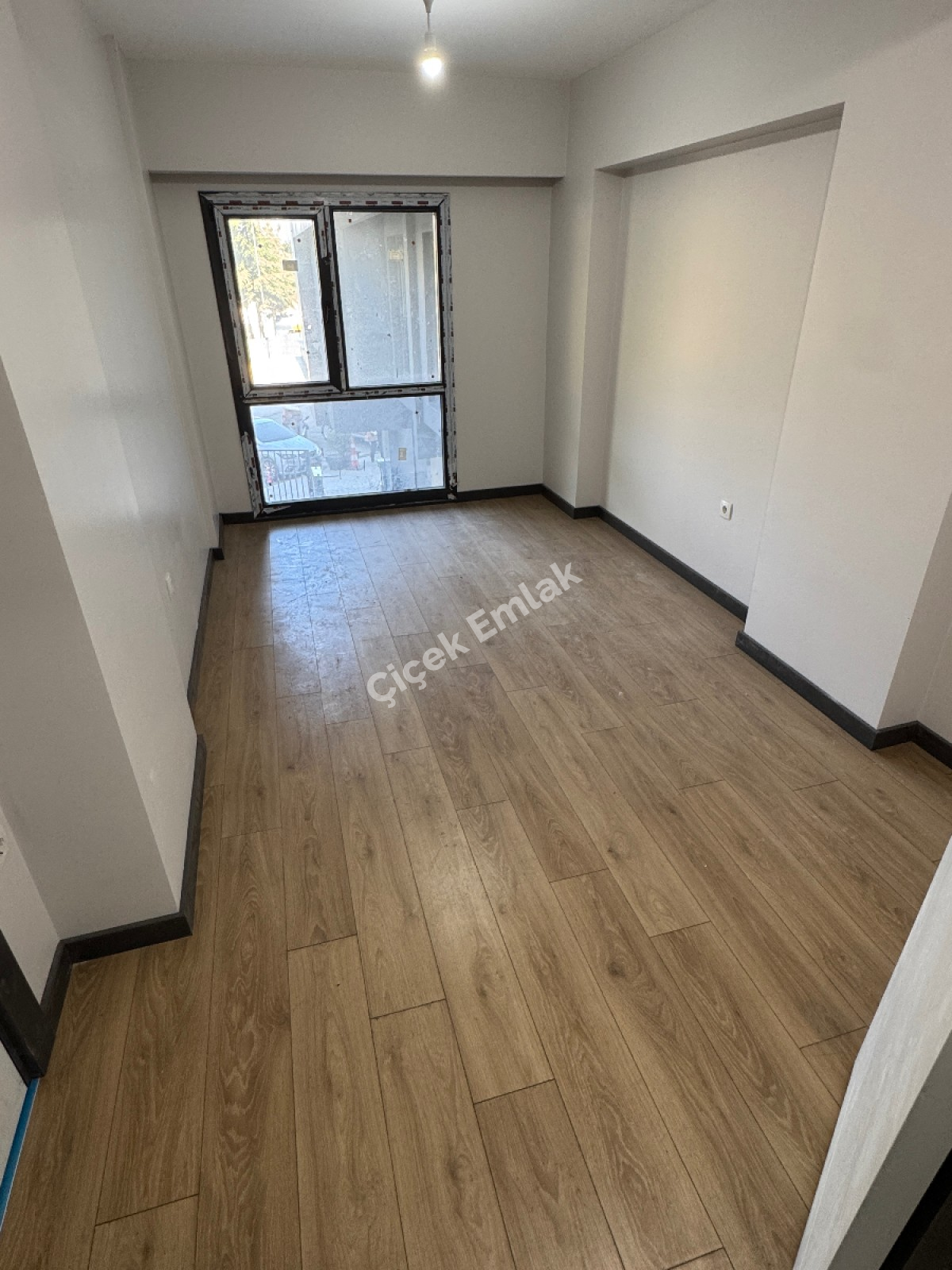 Akşemsettin Güvenlikli Site'de 2+1 Sıfır Satılık Daire