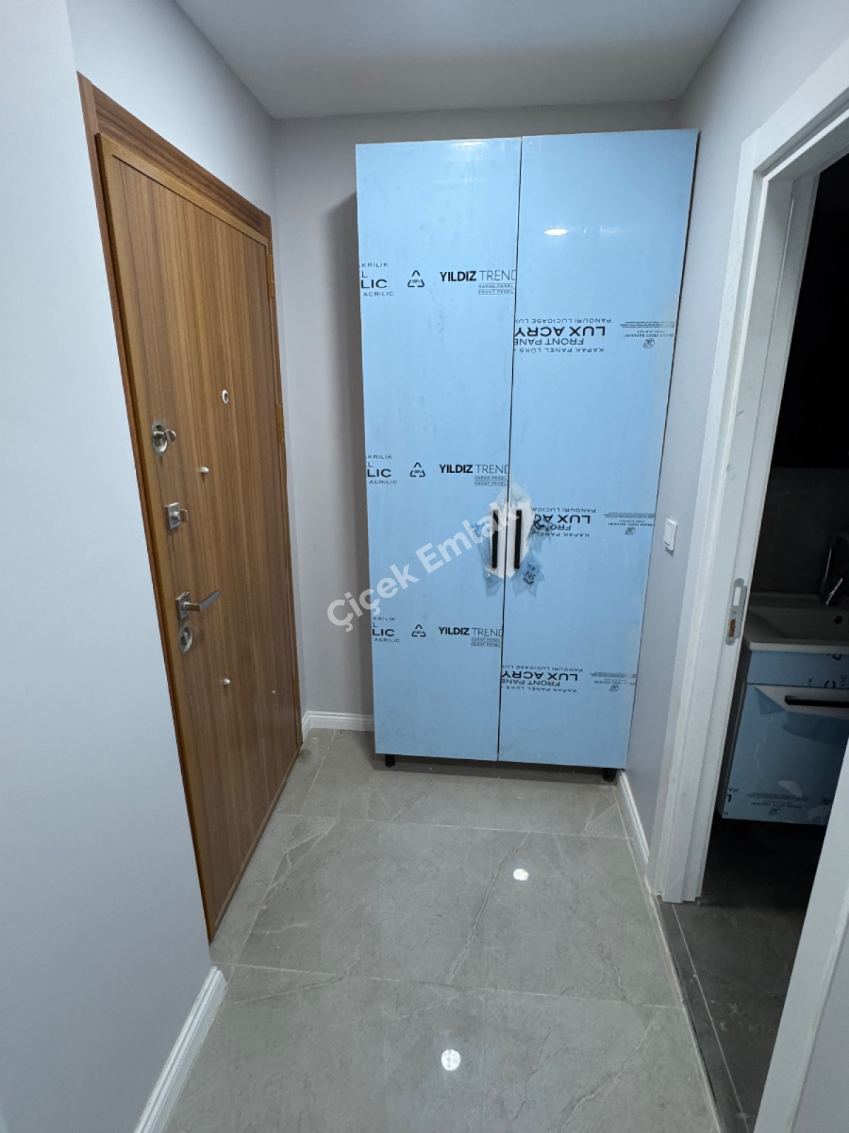 Binevler'de Metro'ya 1 Dk 2+1 Otoparklı Sıfır Satılık Daire