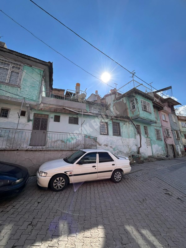 AFYON ÜÇOK EMLAKTAN SÜMER MAH 3+2 107M² SATILIK MÜSTAKİL EV 