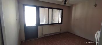 Antre Emlak'tan Kiralık Bahçelievler'de Bozyaka Hasataesi Yanı  Doğalgazlı 2+1 Geniş Daire