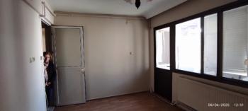 Antre Emlak'tan Kiralık Bahçelievler'de Bozyaka Hasataesi Yanı  Doğalgazlı 2+1 Geniş Daire