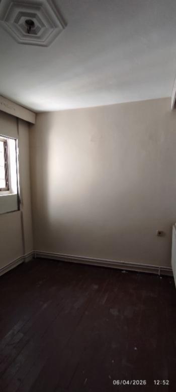 Antre Emlak'tan Kiralık Bahçelievler'de Bozyaka Hasataesi Yanı  Doğalgazlı 2+1 Geniş Daire