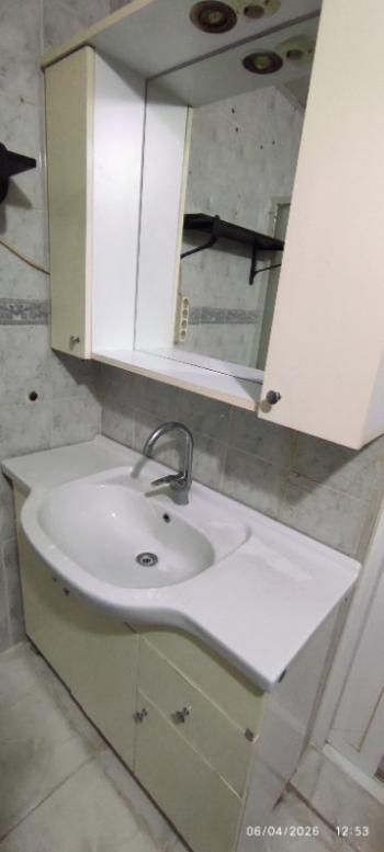 Antre Emlak'tan Kiralık Bahçelievler'de Bozyaka Hasataesi Yanı  Doğalgazlı 2+1 Geniş Daire