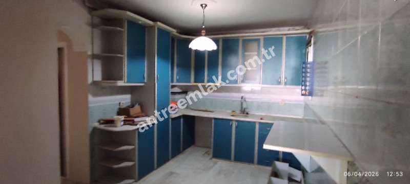 Antre Emlak'tan Kiralık Bahçelievler'de Bozyaka Hasataesi Yanı  Doğalgazlı 2+1 Geniş Daire
