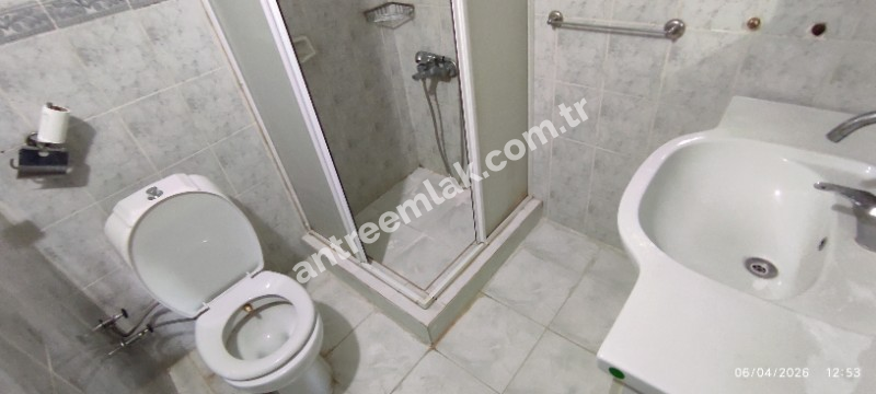 Antre Emlak'tan Kiralık Bahçelievler'de Bozyaka Hasataesi Yanı  Doğalgazlı 2+1 Geniş Daire