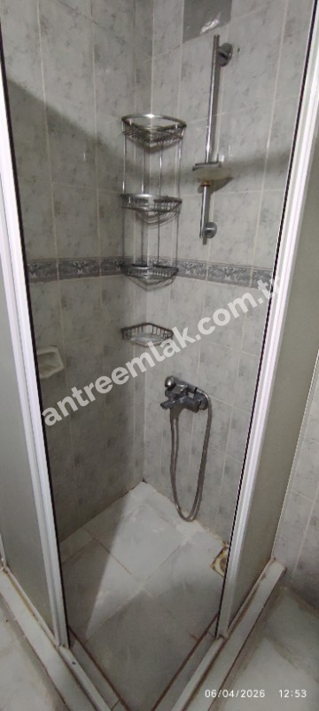 Antre Emlak'tan Kiralık Bahçelievler'de Bozyaka Hasataesi Yanı  Doğalgazlı 2+1 Geniş Daire