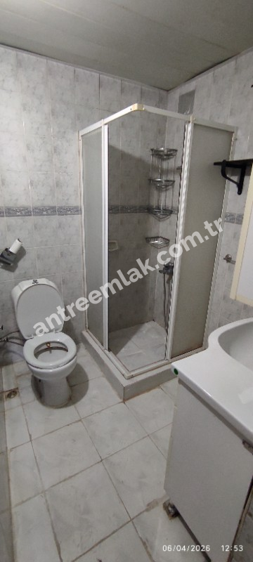 Antre Emlak'tan Kiralık Bahçelievler'de Bozyaka Hasataesi Yanı  Doğalgazlı 2+1 Geniş Daire