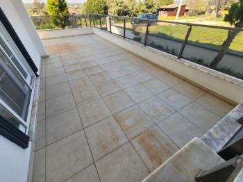 ALTINKUM MAHALLESİ’ NDE DENİZE YÜRÜME MESAFESİNDE | 5+1 AYRI MUTFAKLI | 2 GENİŞ BALKON + 2 BAHÇE | MÜSTAKİL OTOPARKLI 3 KATLI FIRSAT VİLLA!!!