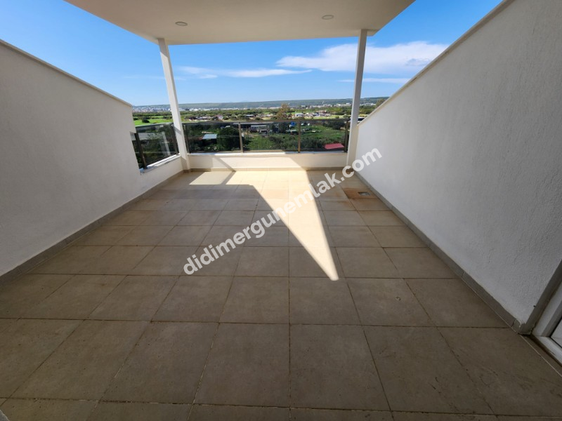 ALTINKUM MAHALLESİ’ NDE DENİZE YÜRÜME MESAFESİNDE | 5+1 AYRI MUTFAKLI | 2 GENİŞ BALKON + 2 BAHÇE | MÜSTAKİL OTOPARKLI 3 KATLI FIRSAT VİLLA!!!