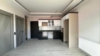 Elmas'tan Havuzlu Site İçerisinde Benzersiz Metrajlı 1+1
