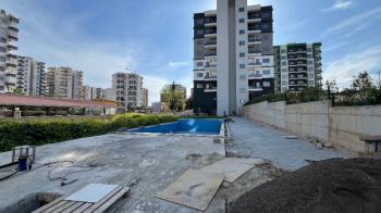 Elmas'tan Havuzlu Site İçerisinde Benzersiz Metrajlı 1+1