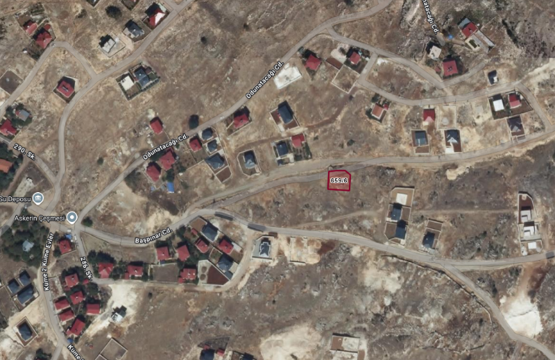 Elmastan Gözne’de Şehir Merkezine Yakın 400 M2  Muhtelif Arsa