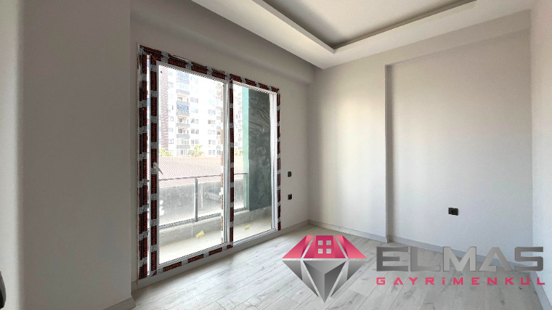 Elmas'tan Havuzlu Site İçerisinde Benzersiz Metrajlı 1+1