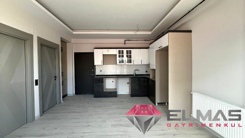 Elmas'tan Havuzlu Site İçerisinde Benzersiz Metrajlı 1+1