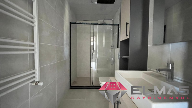 Elmas'tan Havuzlu Site İçerisinde Benzersiz Metrajlı 1+1