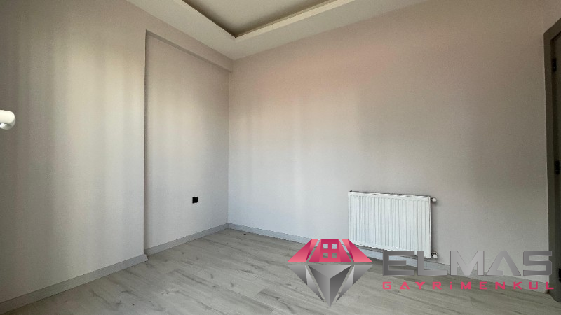 Elmas'tan Havuzlu Site İçerisinde Benzersiz Metrajlı 1+1