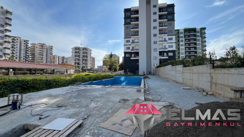 Elmas'tan Havuzlu Site İçerisinde Benzersiz Metrajlı 1+1