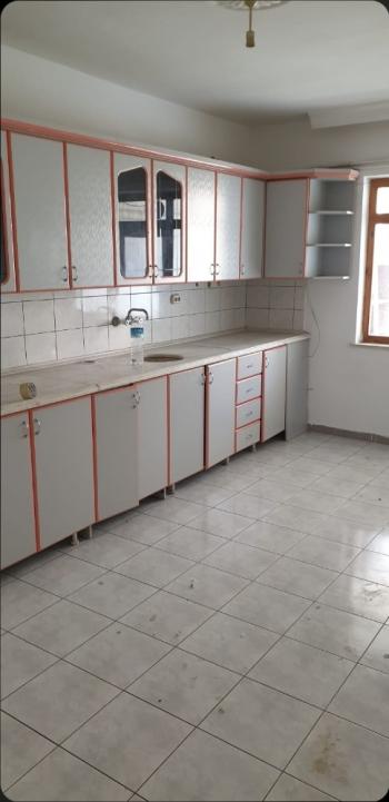 GÜVENAY - ÇORUM KALE MAH. BAHABEY CADDESİ ÜZERİ 3+1 KIRALIK DAİRE