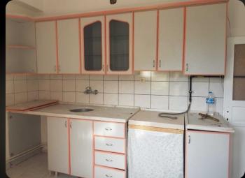 GÜVENAY - ÇORUM KALE MAH. BAHABEY CADDESİ ÜZERİ 3+1 KIRALIK DAİRE