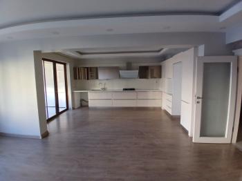 GÜVENAY - ÇORUM  ULUKAVAK MAH. EŞREF HOCA CADDESİ ÜZERİ  4+1 LÜKS KİRALIK DAİRE 