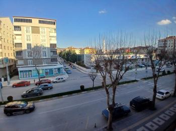 GÜVENAY - ÇORUM  ULUKAVAK MAH. EŞREF HOCA CADDESİ ÜZERİ  4+1 LÜKS KİRALIK DAİRE 