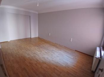GÜVENAY - ÇORUM  ULUKAVAK MAH. EŞREF HOCA CADDESİ ÜZERİ  4+1 LÜKS KİRALIK DAİRE 