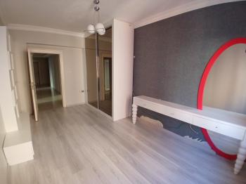 GÜVENAY - ÇORUM  ULUKAVAK MAH. EŞREF HOCA CADDESİ ÜZERİ  4+1 LÜKS KİRALIK DAİRE 