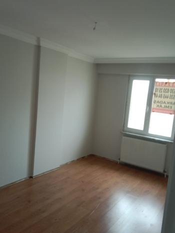 GÜVENAY - ÇORUM BAHÇELİEVLER M. AKİF ERSOY 1. CADDE ÜZERİ KİRALIK 3+1