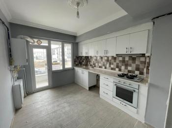 AFYON ÜÇOK EMLAKTAN MAREŞAL F ÇAKMAK MAH 3+1 115M²  SIFIR AYARINDA SATILIK DAİRE