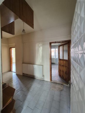 AFYON ÜÇOK EMLAKTAN EŞREFPAŞA MAH 2+1 90M² TEMİZ BAKIMLI KİRALIK DAİRE 
