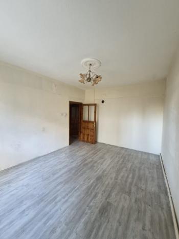 AFYON ÜÇOK EMLAKTAN EŞREFPAŞA MAH 2+1 90M² TEMİZ BAKIMLI KİRALIK DAİRE 