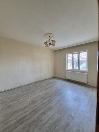 AFYON ÜÇOK EMLAKTAN EŞREFPAŞA MAH 2+1 90M² TEMİZ BAKIMLI KİRALIK DAİRE 
