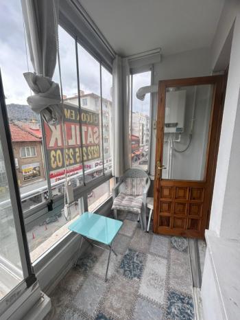 AFYON ÜÇOK EMLAKTAN DUMLUPINAR MAH TEMİZ BALKIMLI GENİŞ 4+1 171M² SATILIK DAİRE 